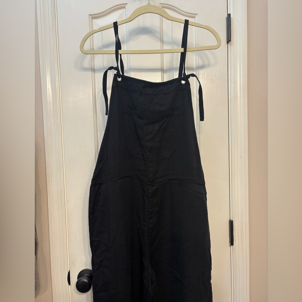 NWT Black casual overalls